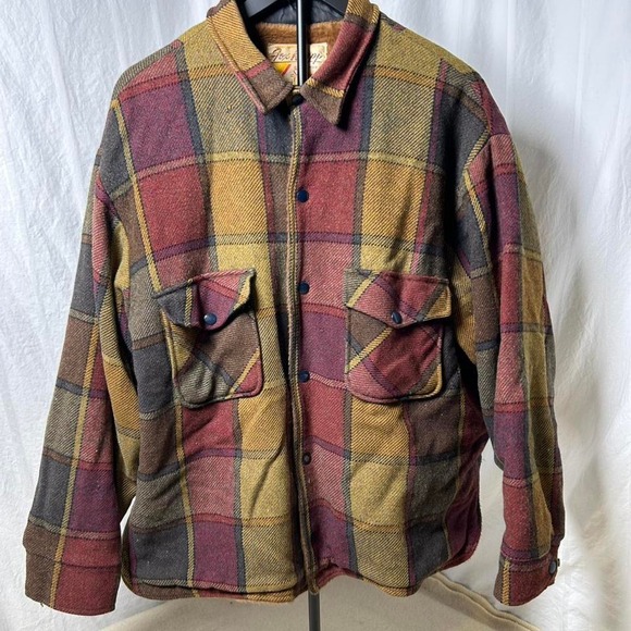 1960s/70s Fox‎ Knapp wool blend flannel shirt/jacket in a plaid pattern